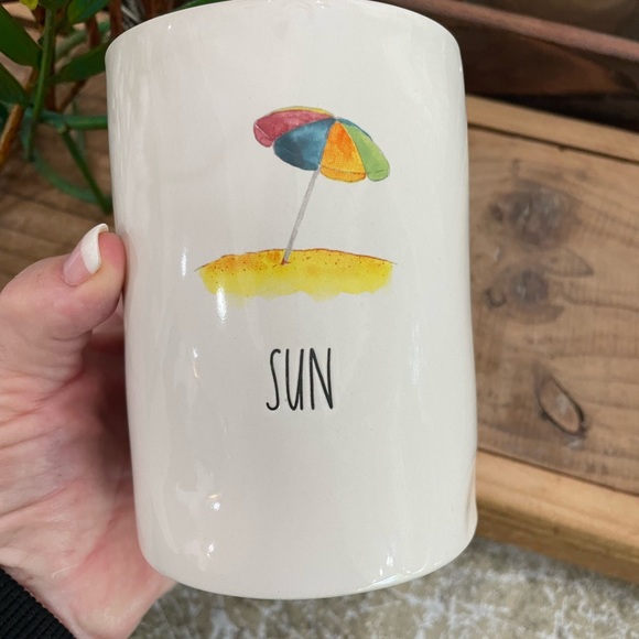 RAE DUNN NEW LARGE SUMMER CANDLES - Picture 5 of 5